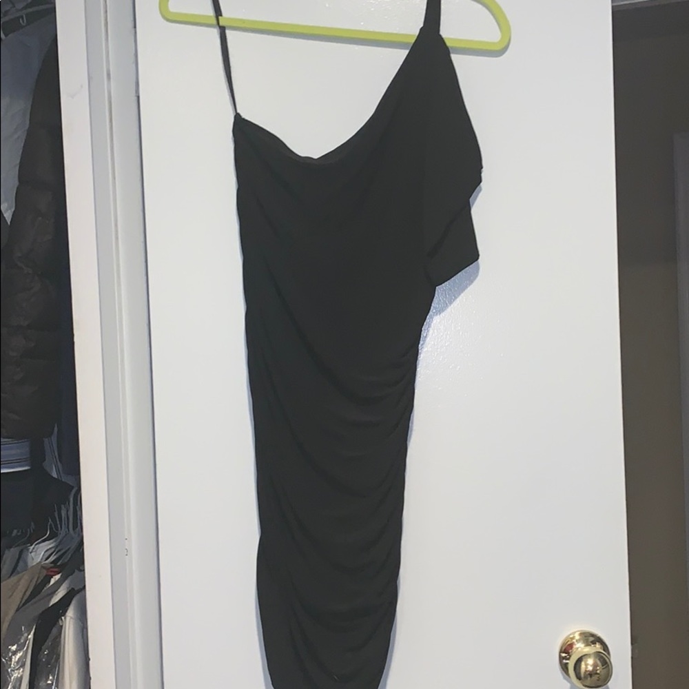 Black cold shoulder one shoulder dress size s
